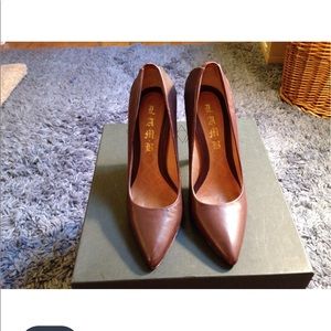 L.A.M.B. Brown Leather Pumps